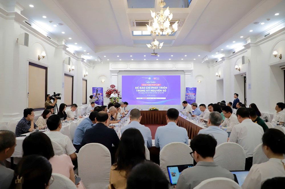 Sửa đổi, hoàn thiện Luật Báo chí trong kỷ nguyên số:
Đặt nền móng cho báo chí hiện đại, chuyên nghiệp và hội nhập- Ảnh 4. Sửa đổi, hoàn thiện Luật Báo chí trong kỷ nguyên số:
Đặt nền móng cho báo chí hiện đại, chuyên nghiệp và hội nhập- Ảnh 4.